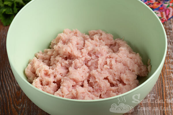 Кулинарные шедевры из куриного фарша: изучаем новые рецепты