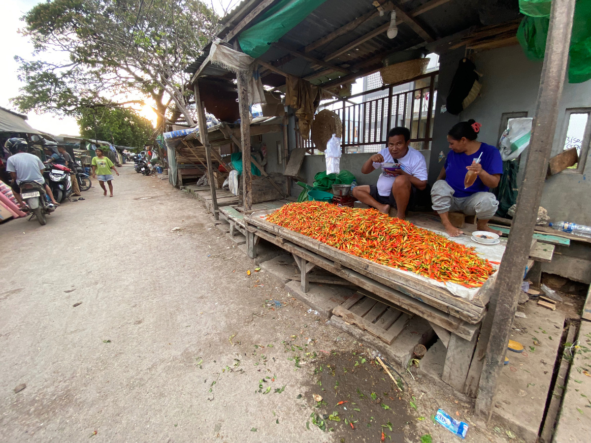 Заглянем на рынок Тимора: от острых перцев до редких деликатесов