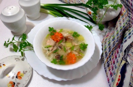 Вкусный суп из горбуши с пшеном и яйцом: просто и быстро