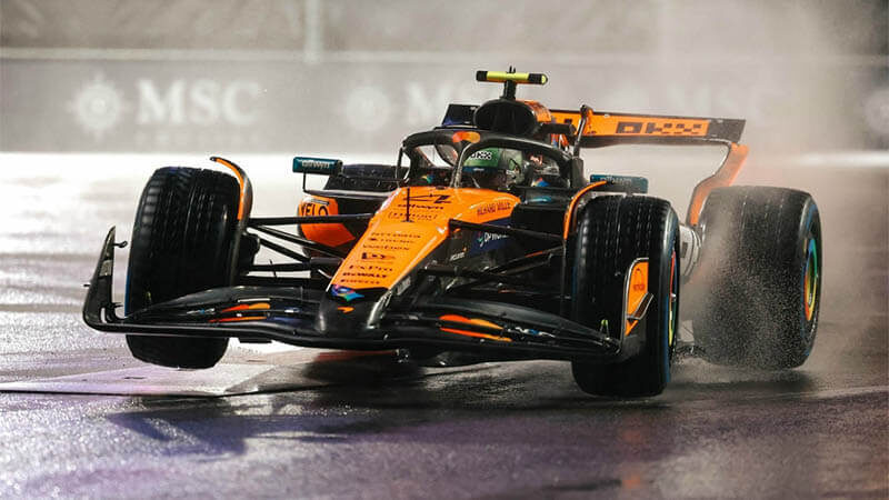 Норрис блестяще удержал дождевой поул в Лас-Вегасе