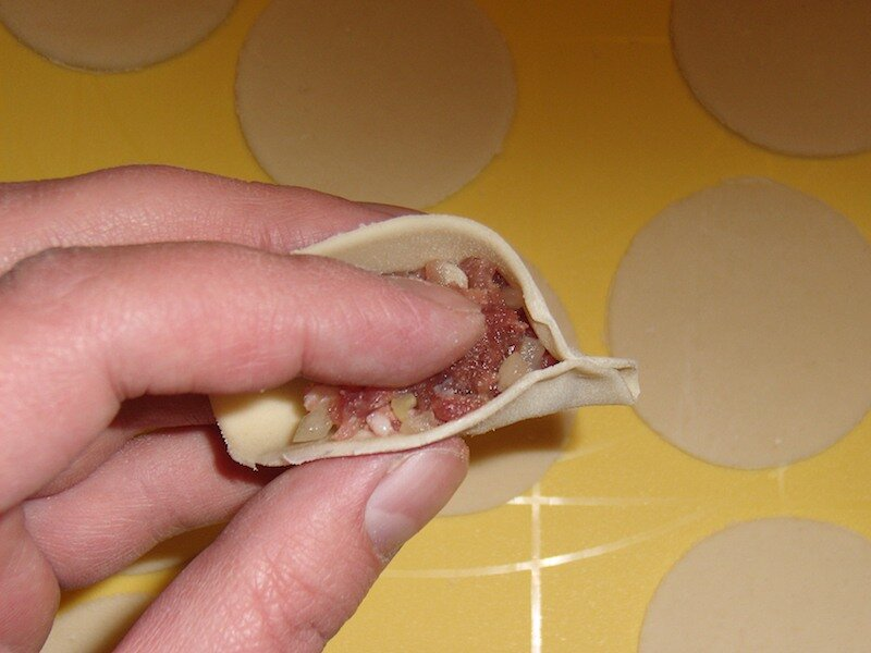 Пельмени: как сибирская зимняя заготовка стала национальным блюдом