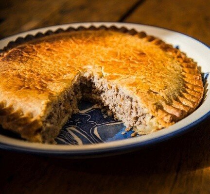 Необычный пирог с мясом: простой рецепт для вкусного обеда