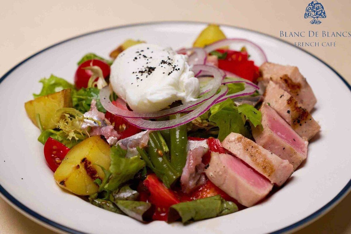 Салат Нисуаз: Вкус Ниццы на Тарелке