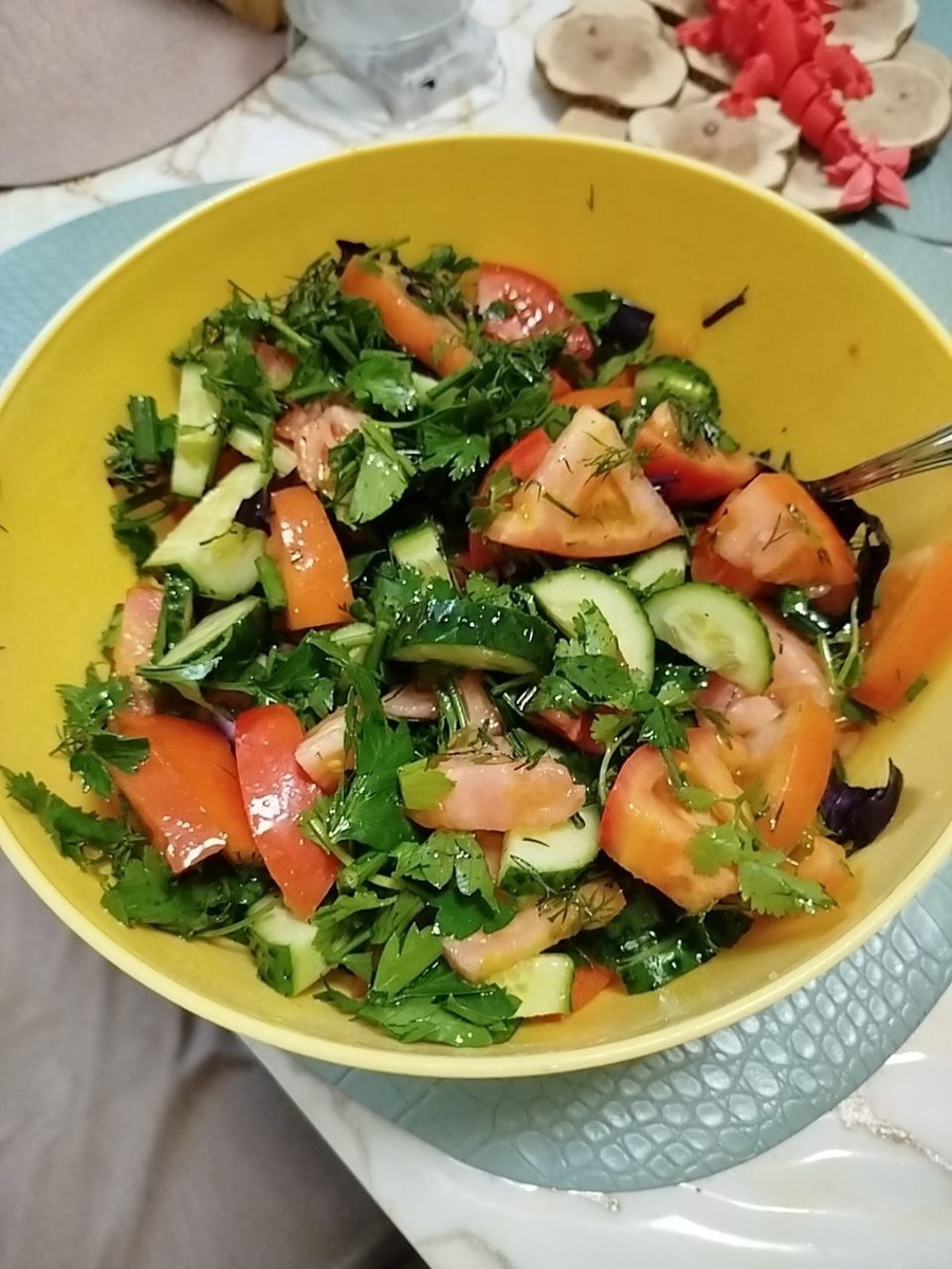 Яркий салат: свежесть и цвет на вашем столе