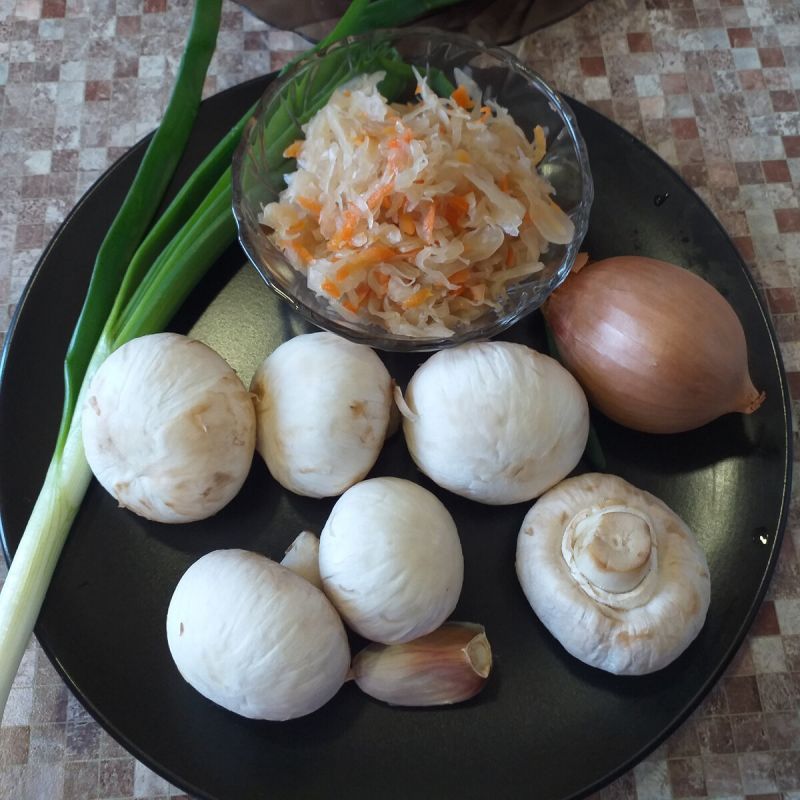 Секреты баварских котлет с квашеной капустой и грибами