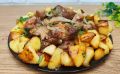 Как приготовить мега-сочное мясо с картошкой для вашего праздничного стола