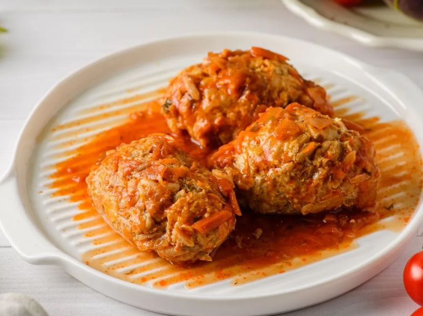 Необычные голубцы с рисом: быстро и вкусно в духовке