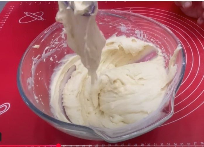 Простой и вкусный пирог: идеальное дополнение к чаю в любое время года