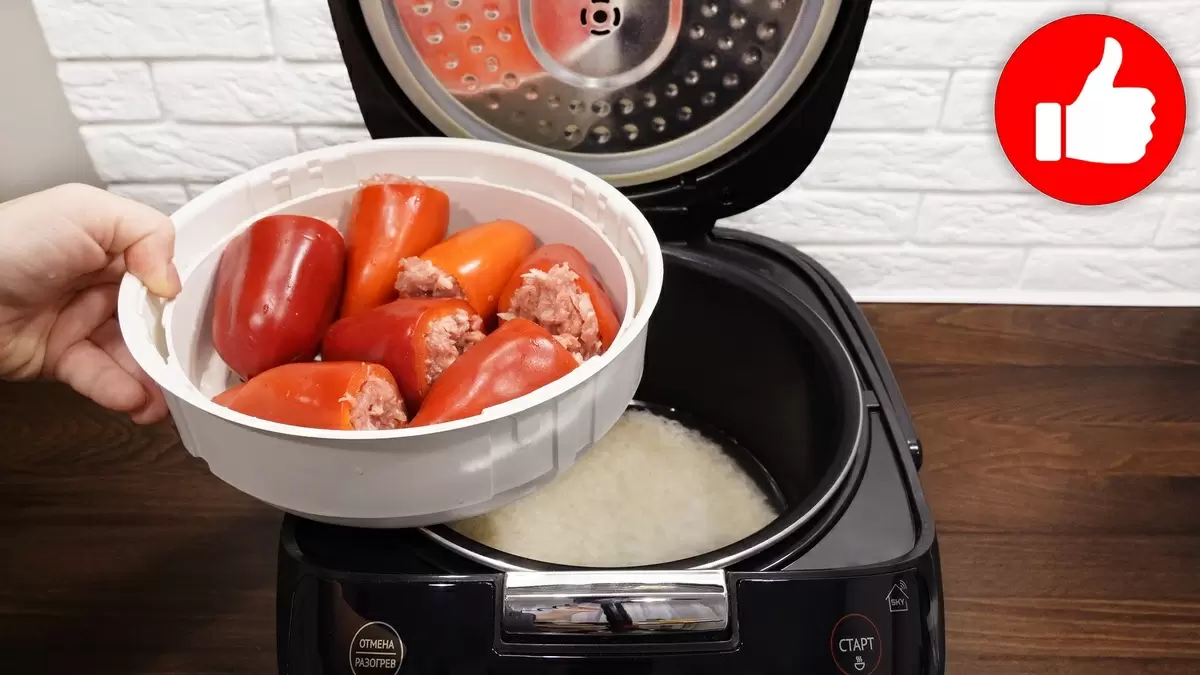 Сочные фаршированные перцы на пару: простой рецепт в мультиварке