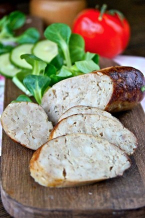 Как приготовить домашнюю колбасу: секреты и советы