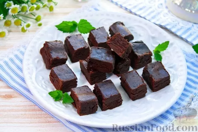 Праздничные десерты на любой стол: 7 лучших рецептов сладостей