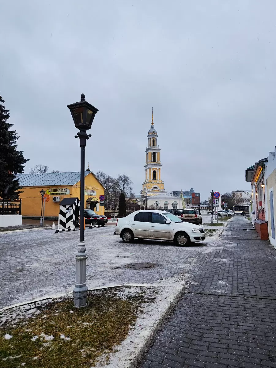 Ужин и завтрак в кафе Дом с мезананом в Коломне: спокойное наблюдение за едой и уютом