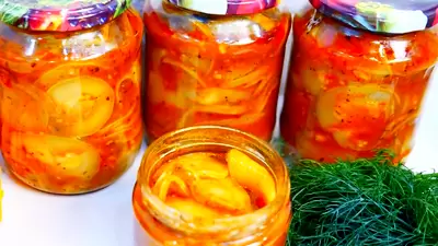 Как создать аппетитный заготовочный салат из кабачков на зиму