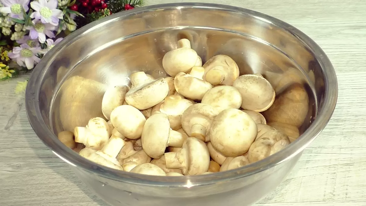 Маринованные шампиньоны: идеальная закуска для праздников