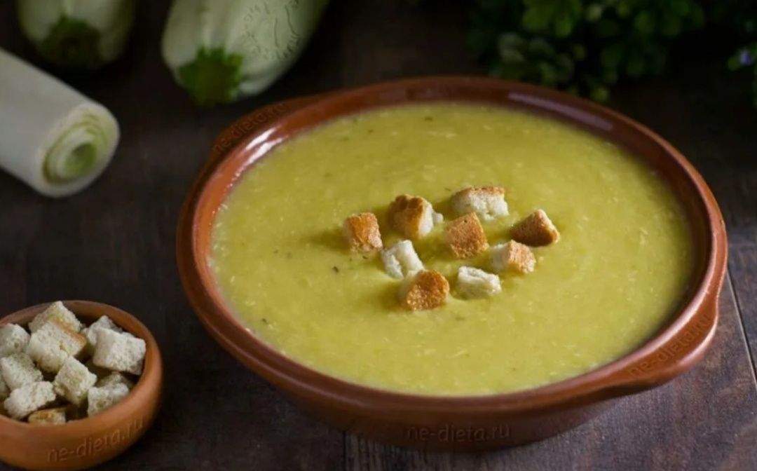 Суп-пюре из кабачков с беконом: вкусный способ насладиться овощами