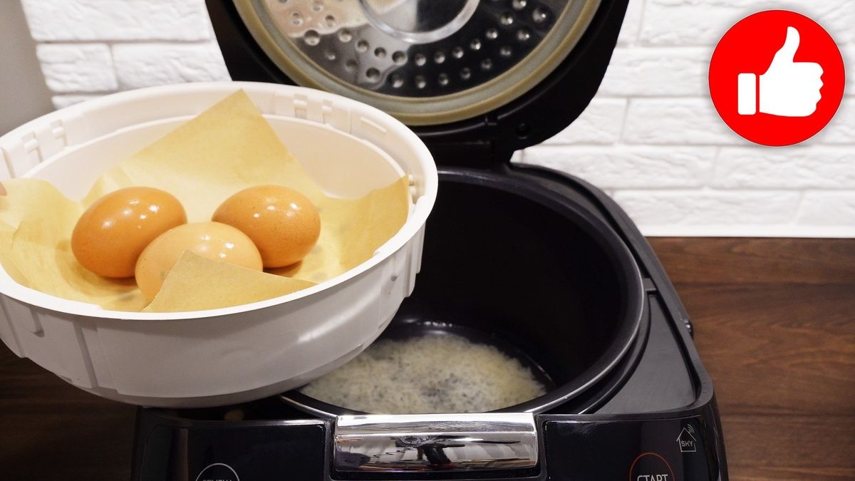 Легкий и вкусный салат с рыбными консервами и рисом в мультиварке
